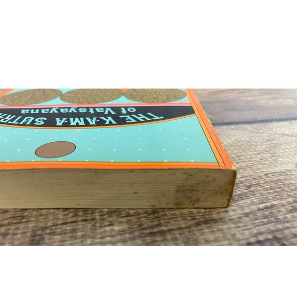 Vintage 1960s Paperback Book The Kamasutra of Vatsayana 1964 - Picture 2 of 9